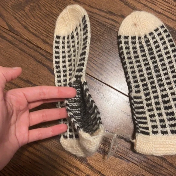 Handmade socks 🌸🌸 - Picture 2 of 2